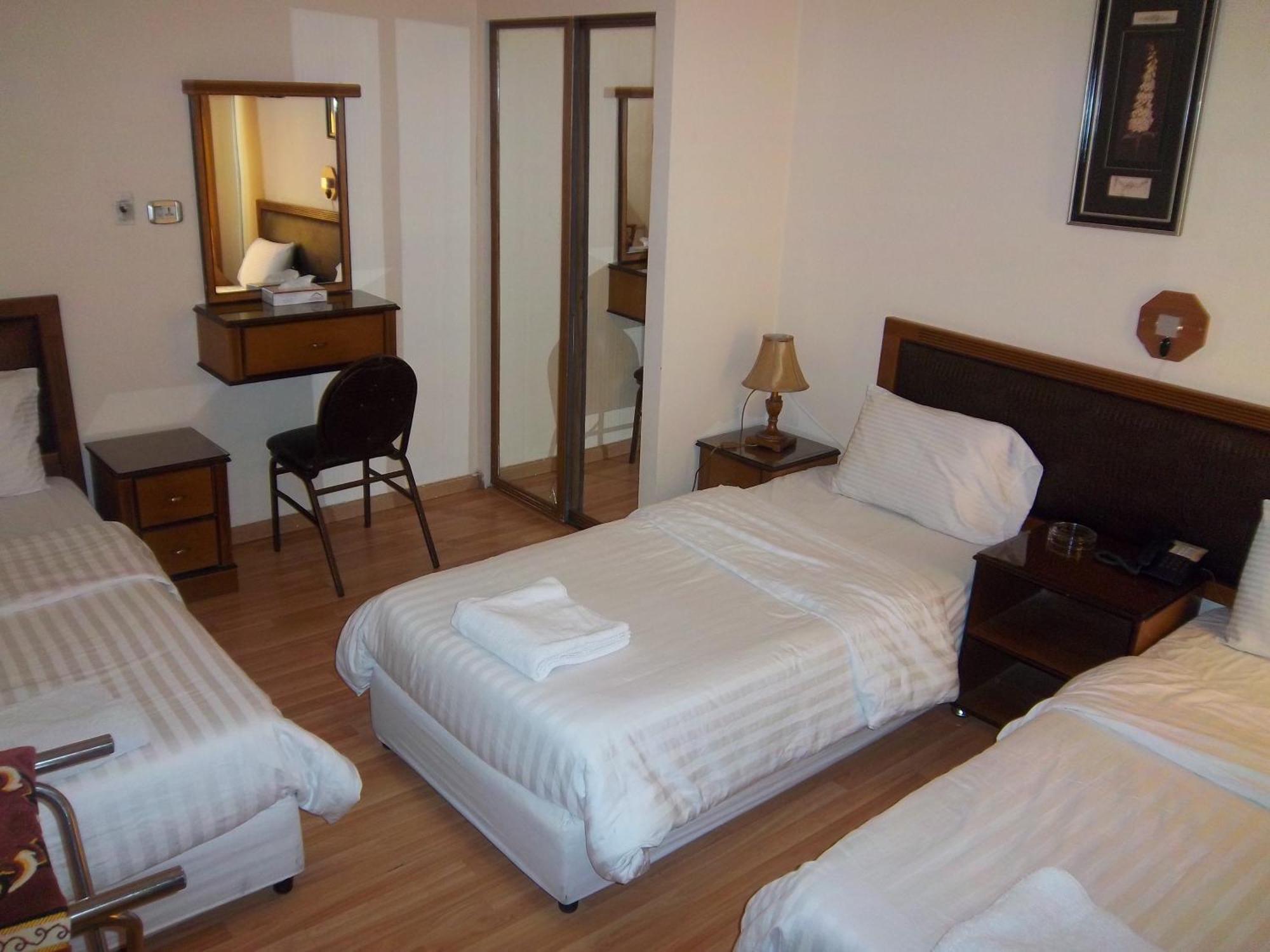 Aghadeer Hotel Амман Экстерьер фото