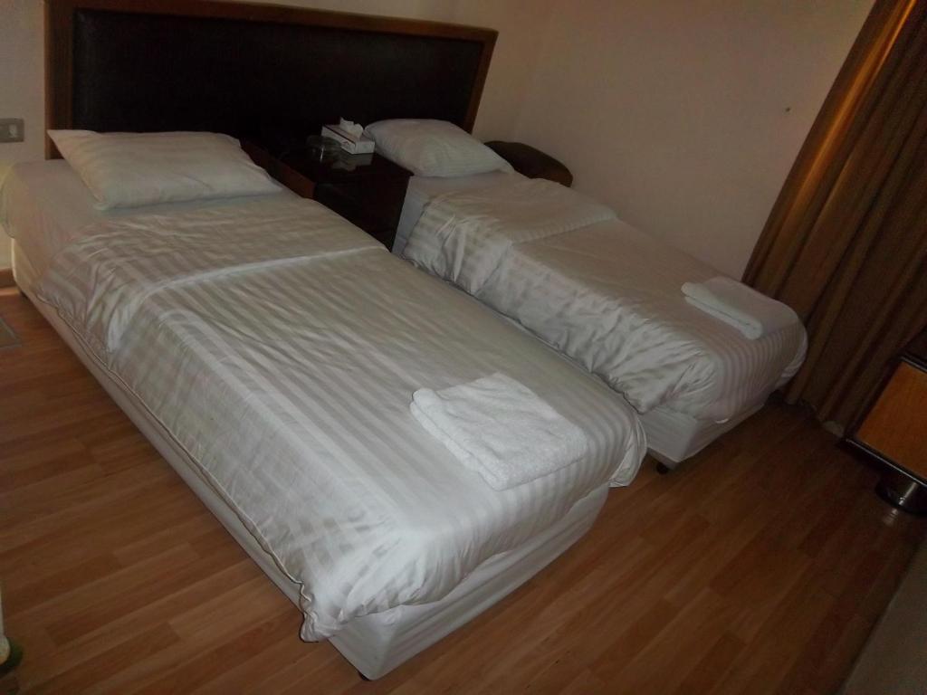 Aghadeer Hotel Амман Экстерьер фото